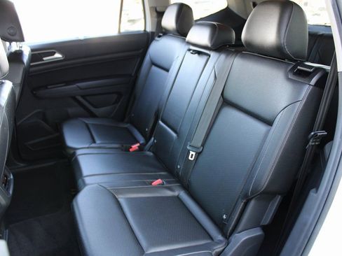 Used 2019 Volkswagen Atlas SE w/ Towing Package image 21