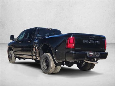 New 2026 RAM 3500 Big Horn AWD/4WD image 9