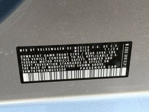 Used 2025 Volkswagen Jetta SE image 30