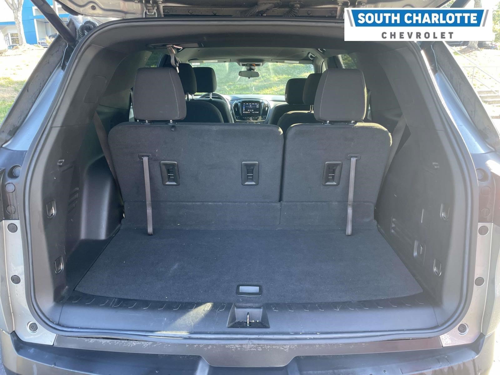 Used 2023 Chevrolet Traverse LT AWD/4WD image 5