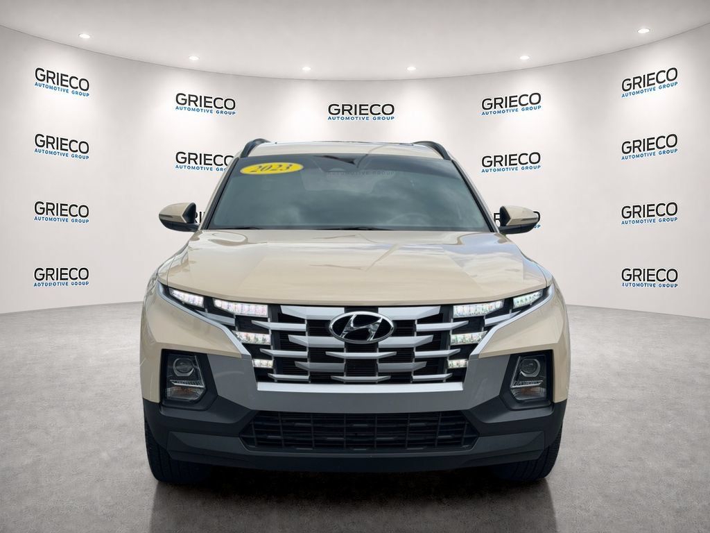 Used 2022 Hyundai Santa Cruz SEL w/ Activity Package FWD image 2