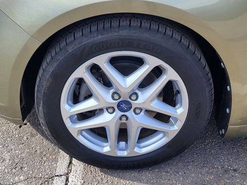 Used 2013 Ford Fusion SE image 10