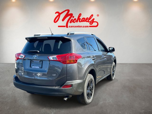 Used 2013 Toyota RAV4 LE FWD image 3