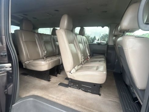 Used 2018 Nissan NV 3500 SL RWD image 15