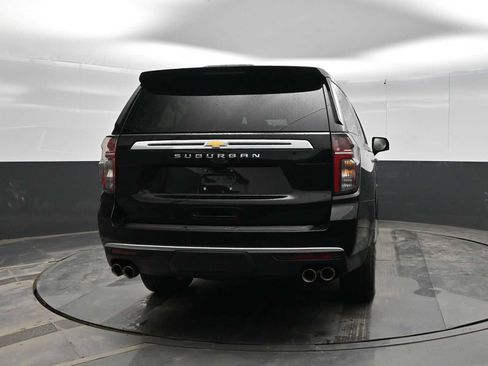 Used 2024 Chevrolet Suburban High Country image 7