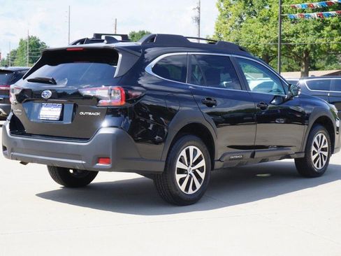 Used 2023 Subaru Outback Premium AWD/4WD image 3
