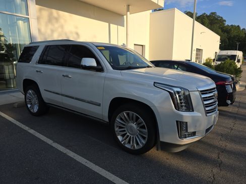 Used 2016 Cadillac Escalade Platinum AWD/4WD image 1