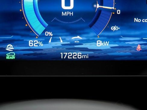 Used 2024 Chevrolet Blazer EV LT image 33