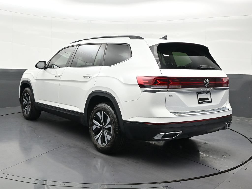 Used 2026 Volkswagen Atlas SE FWD image 3