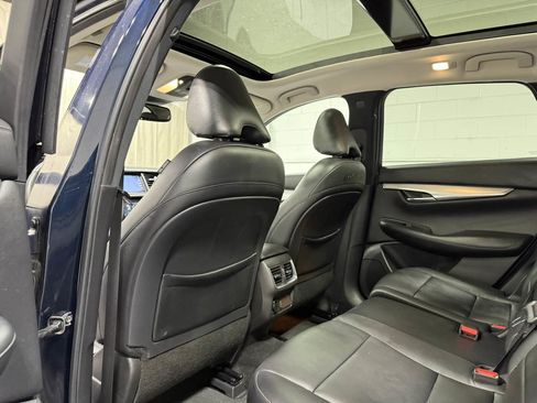 Used 2019 INFINITI QX50 Luxe w/ Navigation Package image 17