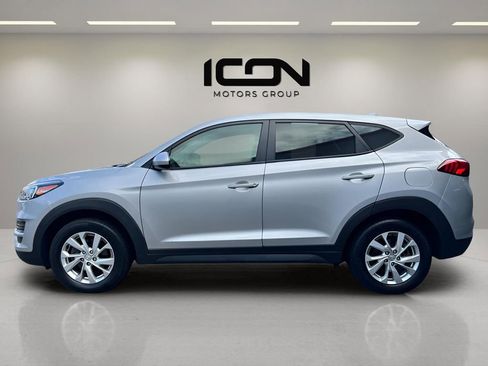 Used 2021 Hyundai Tucson SE image 2