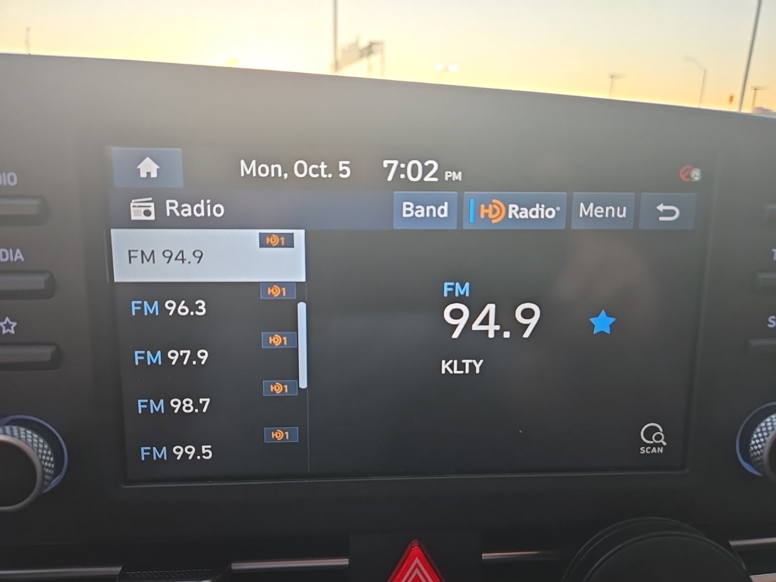 Used 2021 Hyundai Elantra SEL FWD image 14