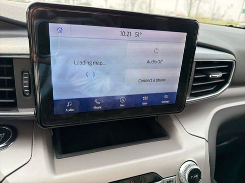 Used 2023 Ford Explorer XLT w/ Equipment Group 202A image 14