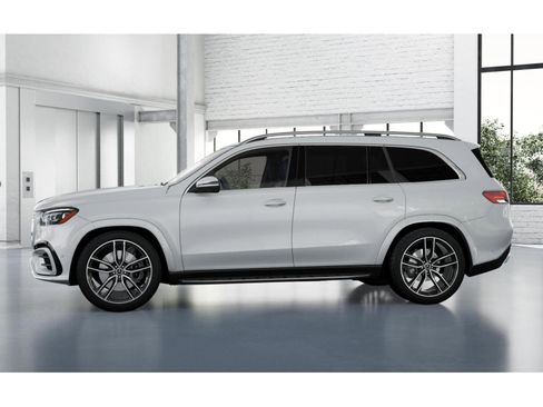 New 2026 Mercedes-Benz GLS 580 4MATIC image 35
