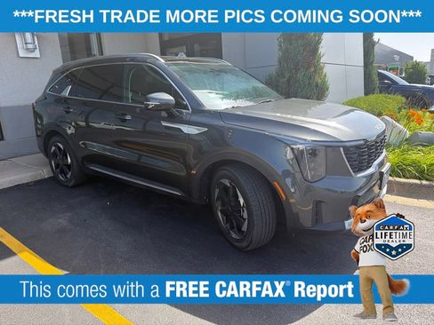 Used 2025 Kia Sorento EX w/ EX Panoramic Sunroof Package AWD/4WD image 3