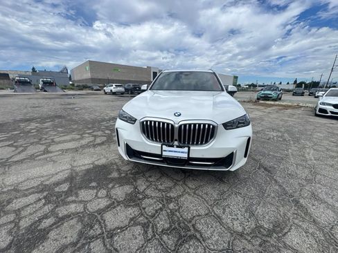 Used 2025 BMW X5 xDrive40i AWD/4WD image 16