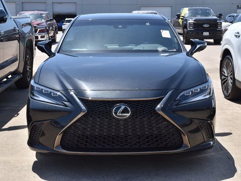 Used 2024 Lexus ES 300h F Sport w/ Accessory Package (Z1) FWD image 3