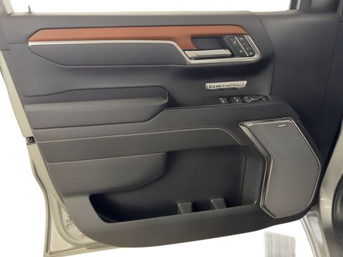 Used 2023 GMC Sierra 1500 Denali image 14