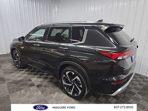 Used 2025 Mitsubishi Outlander SEL AWD/4WD image 12