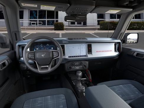 New 2026 Ford Bronco Heritage Edition AWD/4WD image 9