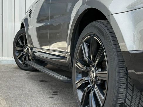 Used 2020 Land Rover Range Rover Sport HSE AWD/4WD image 32