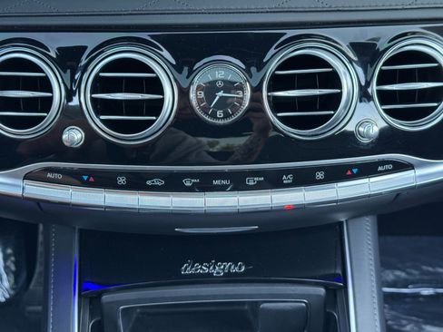 Used 2018 Mercedes-Benz S 560 Sedan w/ AMG Line Exterior image 30