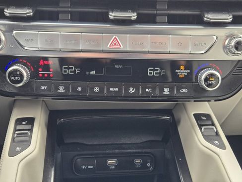 Certified 2025 Kia Telluride SX image 18