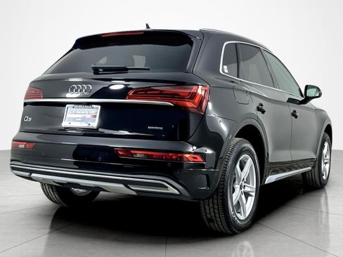 Used 2023 Audi Q5 2.0T Premium w/ Convenience Package image 5