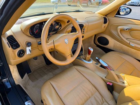 Used 2000 Porsche 911 Carrera 4 image 34