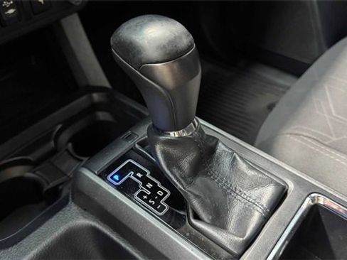 Used 2018 Toyota Tacoma TRD Sport image 28