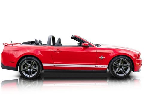 Used 2012 Ford Mustang Shelby GT500 w/ Electronics Pkg RWD image 2