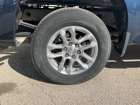 Used 2022 Chevrolet Silverado 1500 LT image 13