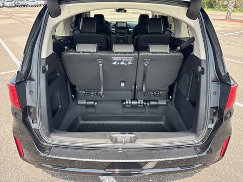 New 2026 Honda Odyssey Touring image 20