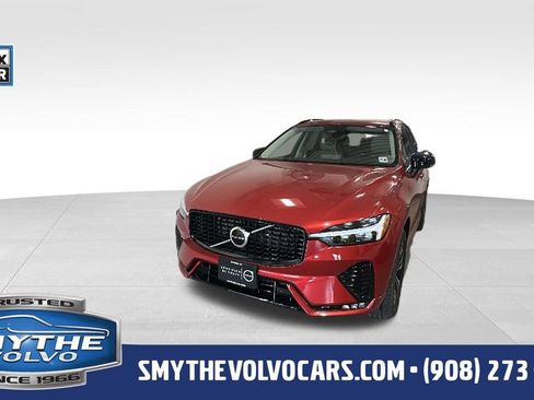Certified 2024 Volvo XC60 B5 Core w/ Climate Package AWD/4WD image 1