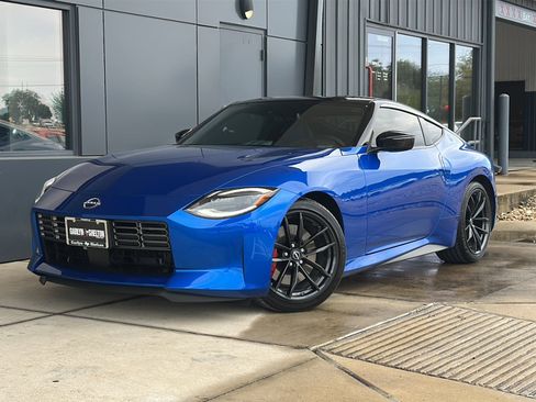 Used 2024 Nissan Z Performance w/ Floor Mat Package image 2