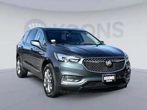 Used 2018 Buick Enclave Avenir w/ Avenir Technology Package image 7