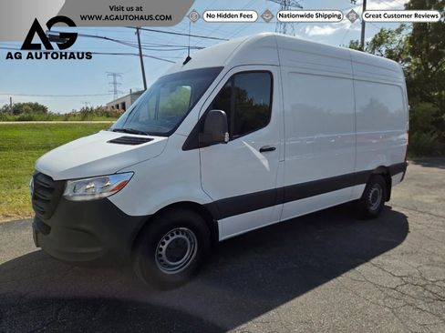 Used 2024 Mercedes-Benz Sprinter 2500 image 1