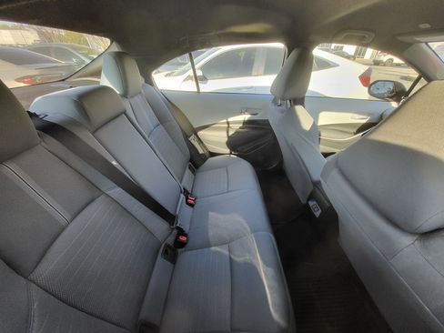 Used 2025 Toyota Corolla SE image 9