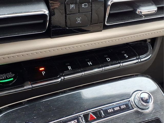 Used 2023 Lincoln Nautilus Reserve w/ Equipment Group 201A AWD/4WD image 11