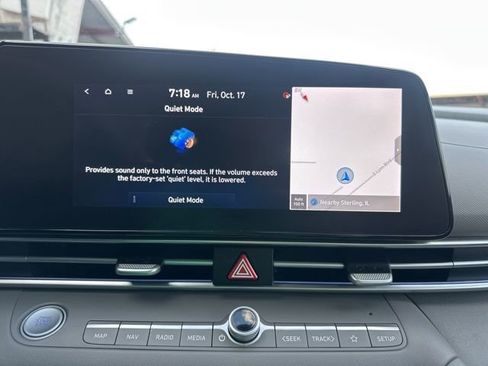 Used 2024 Hyundai Elantra SEL image 39