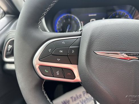 New 2026 Chrysler Pacifica Select image 68