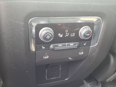 Used 2023 Chevrolet Tahoe High Country AWD/4WD image 19