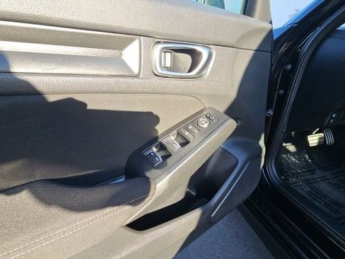 Used 2022 Honda Civic Sport image 17