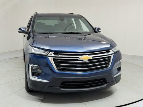 Certified 2023 Chevrolet Traverse LT image 8