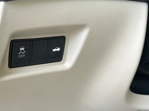 Used 2019 INFINITI Q50 Luxe RWD image 34