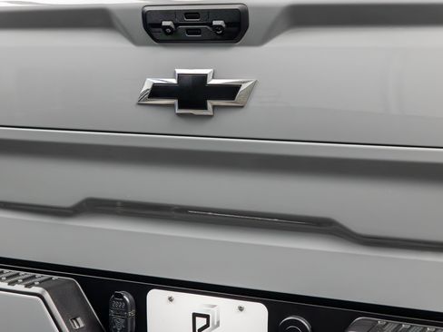 Used 2025 Chevrolet Silverado 1500 RST w/ Convenience Package II AWD/4WD image 22