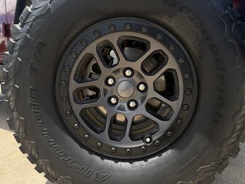 Used 2021 Jeep Wrangler Unlimited Rubicon w/ Xtreme Recon 35" Tire Package AWD/4WD image 10