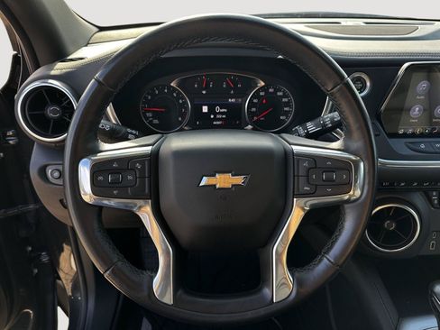 Used 2022 Chevrolet Blazer LT w/ Sound & Technology Package FWD image 16