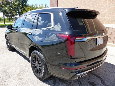 Used 2024 Cadillac XT6 Luxury w/ LPO, Floor Liner Package AWD/4WD image 5