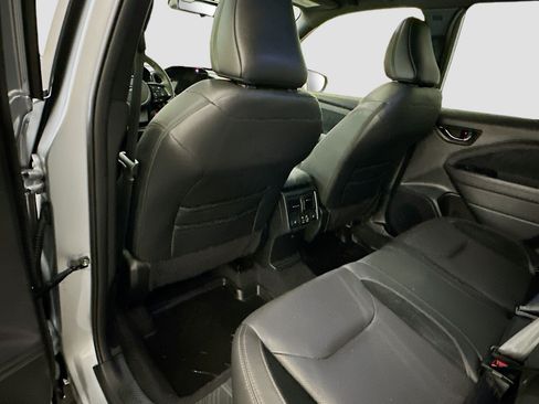 Used 2025 Subaru Forester Touring AWD/4WD image 29